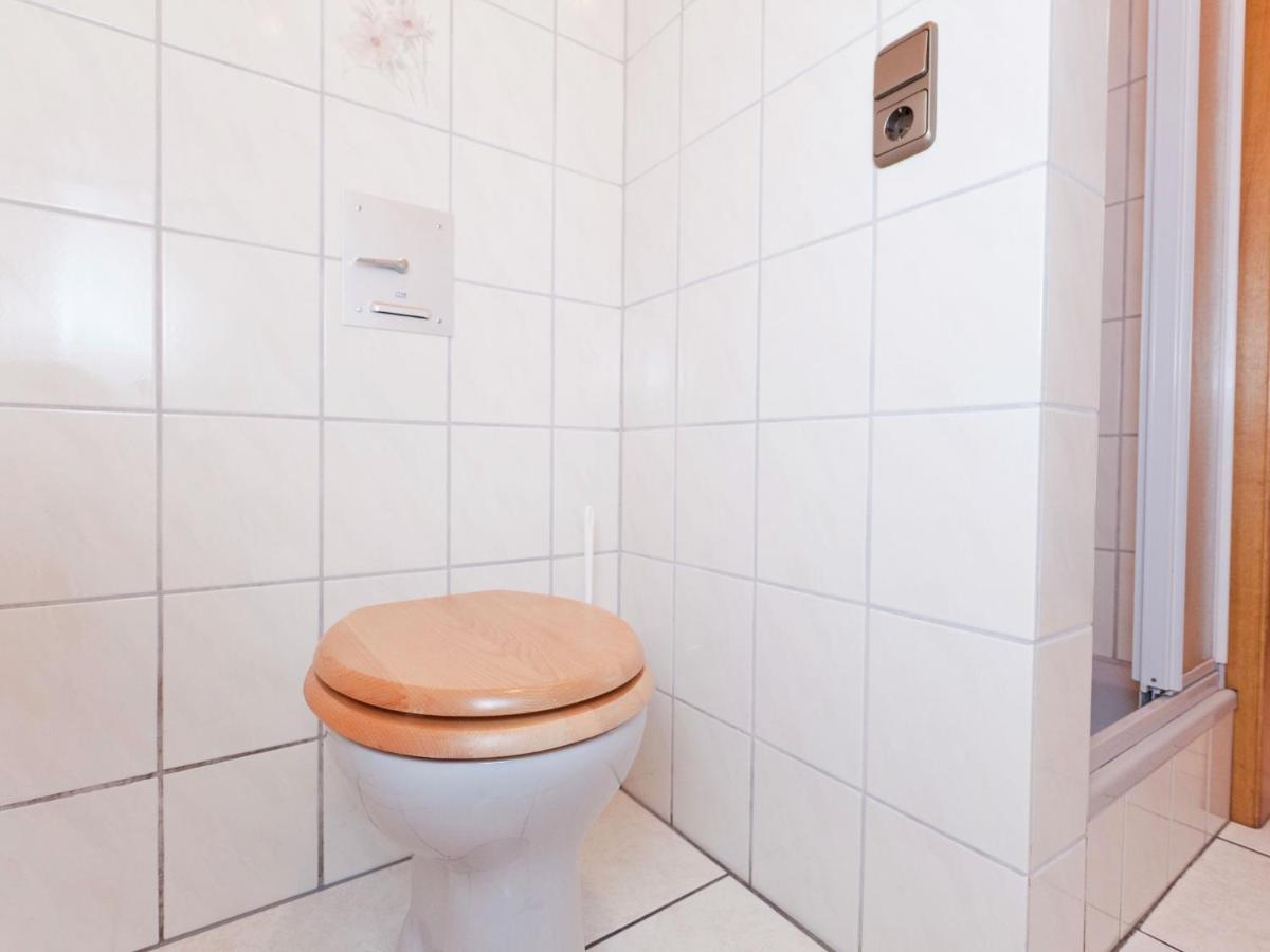 Apartment In Eifel With Children S Playground Lirstal Luaran gambar