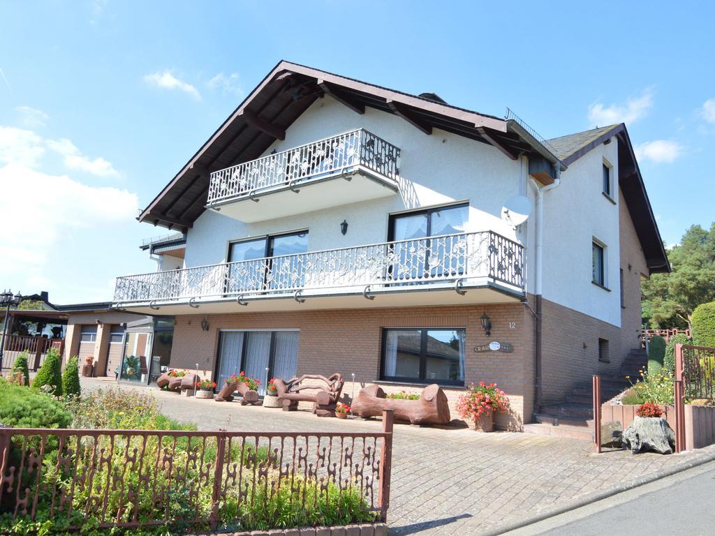 Apartment In Eifel With Children S Playground Lirstal Luaran gambar