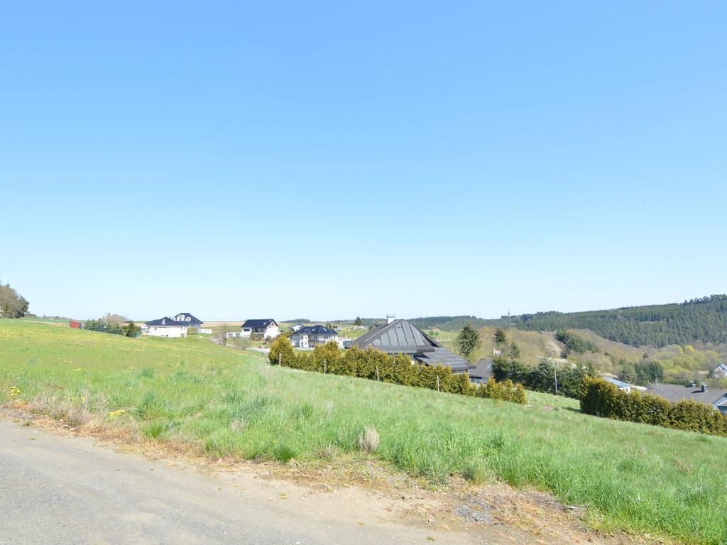 Apartment In Eifel With Children S Playground Lirstal Luaran gambar